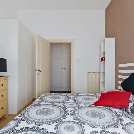 Simplistic Holiday In With Parking